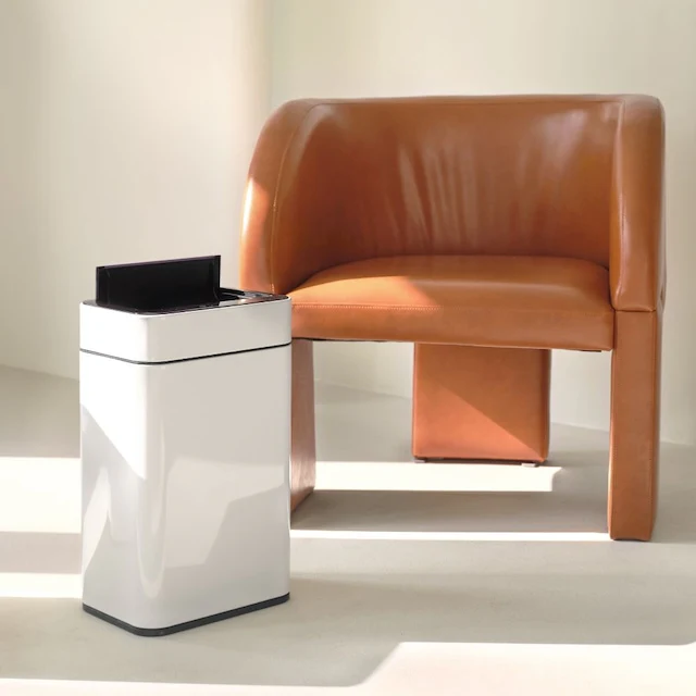 Auto-Sanitizing Sensor Trash Can - Image 6
