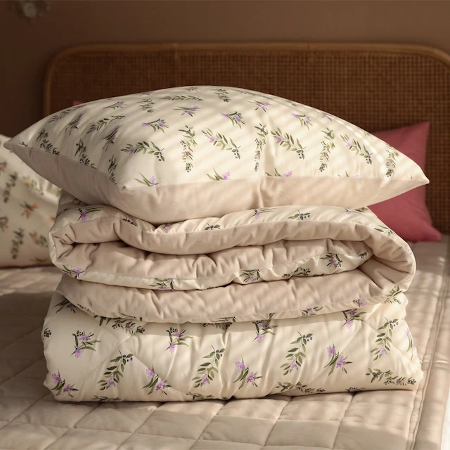 Bebe Flower Cozy Comforter & Pillow Set - Image 4