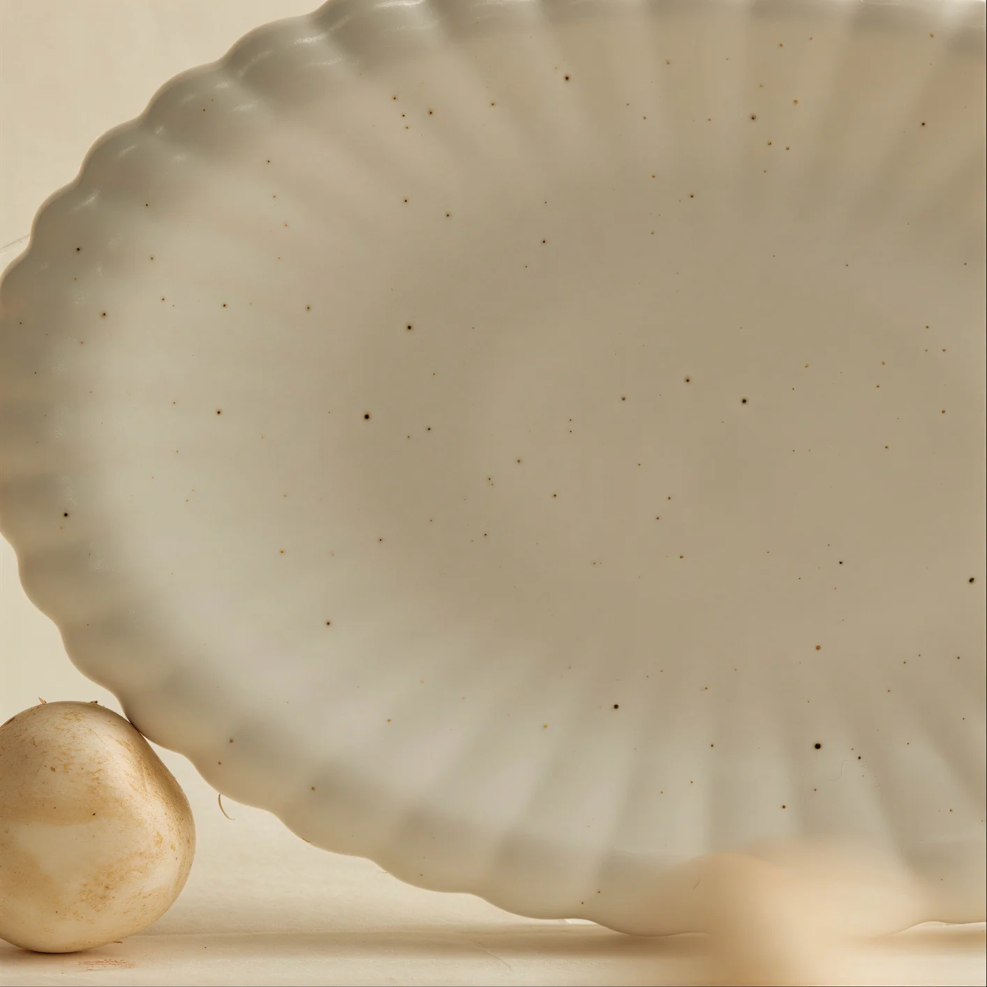 Blooming Reversible Oval Plate - Image 9