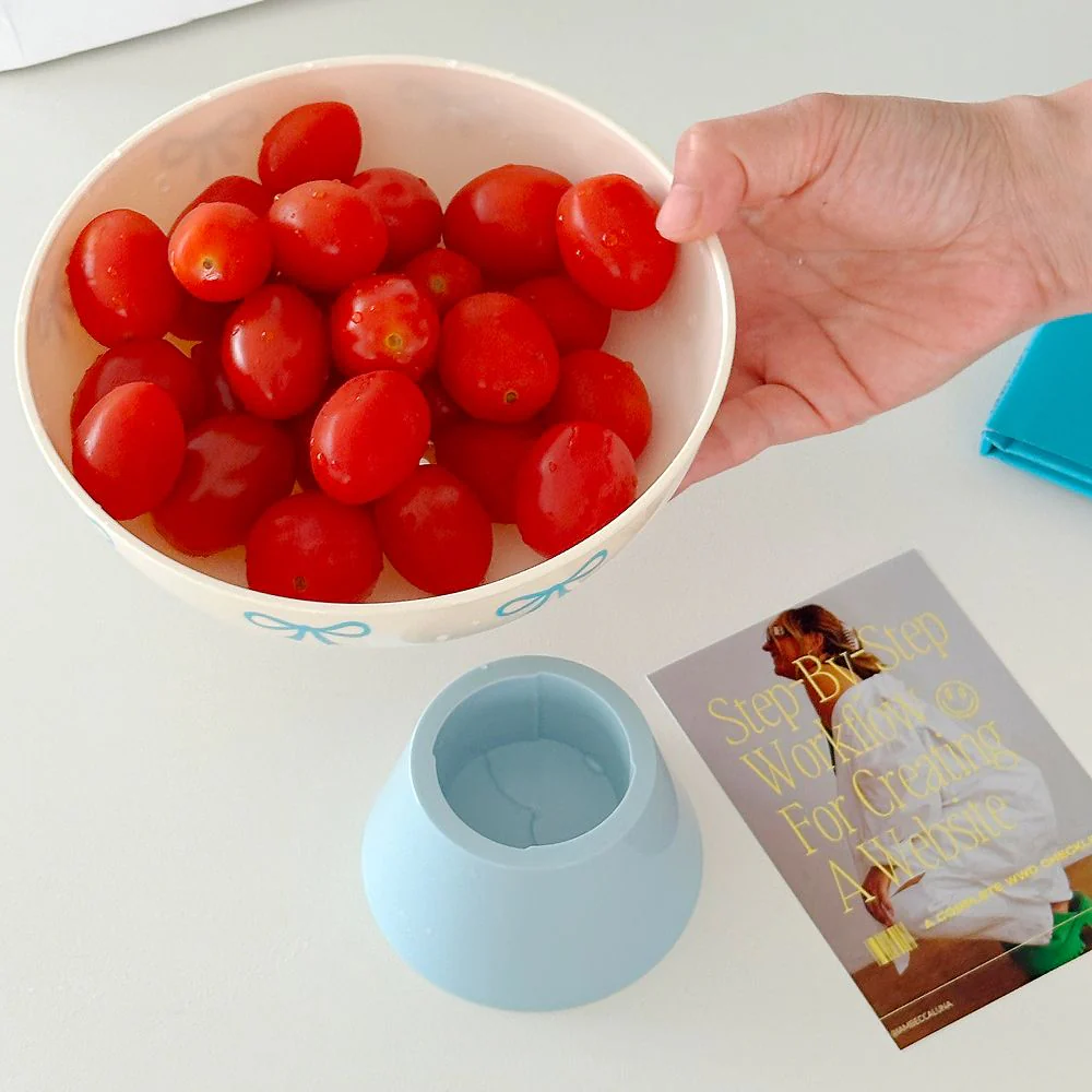 Bow Pedestal Fruit Bowl with Drain - Image 4