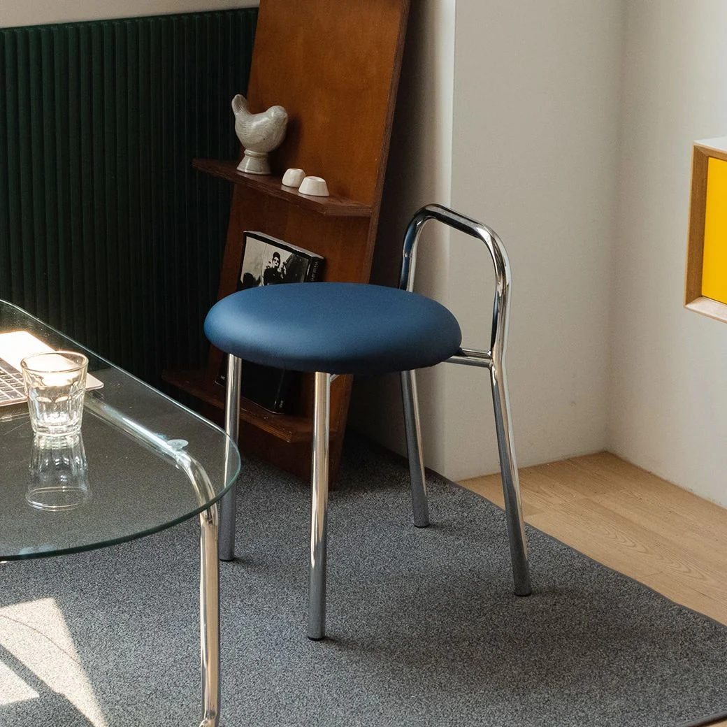 Chrome Loop Back Chair - Image 4