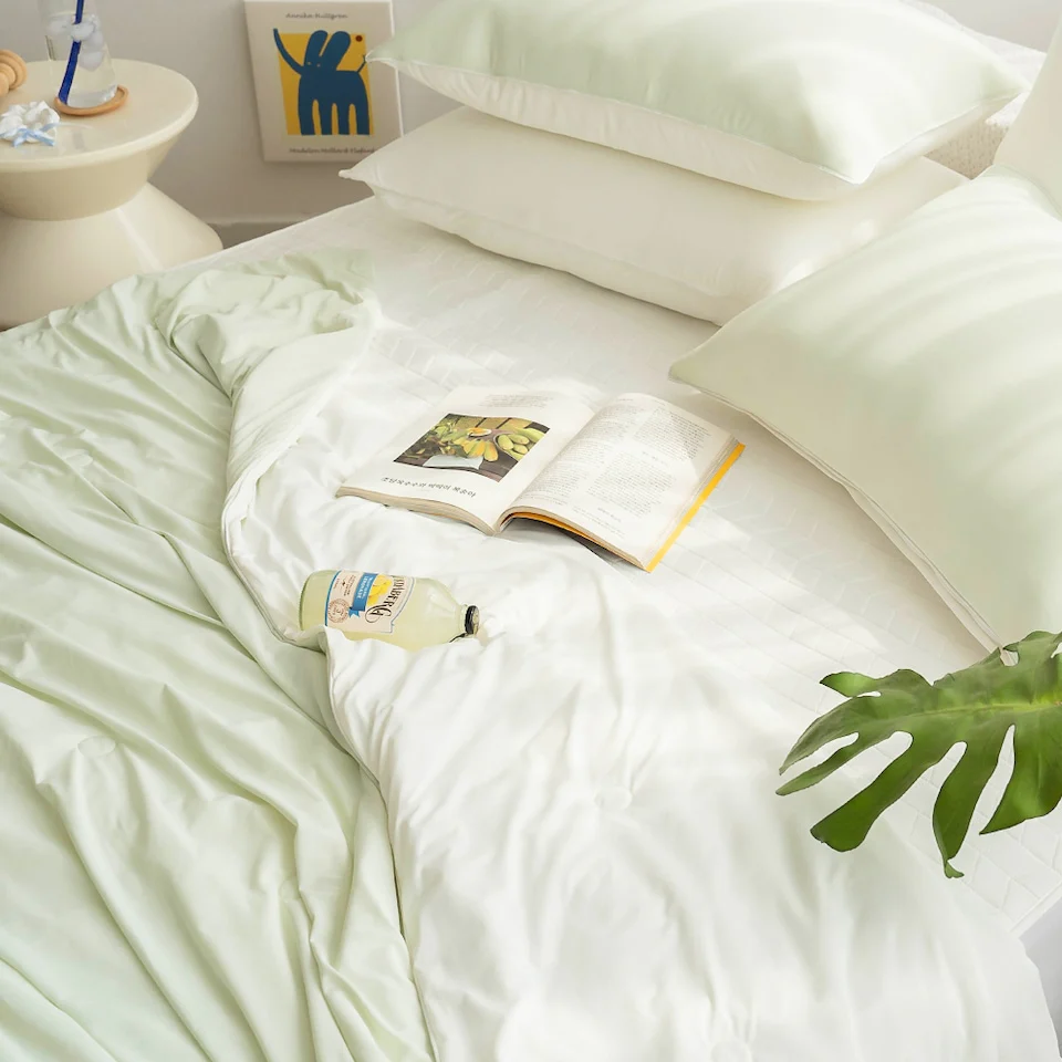Cool Summer Cooling Comforter - Image 5