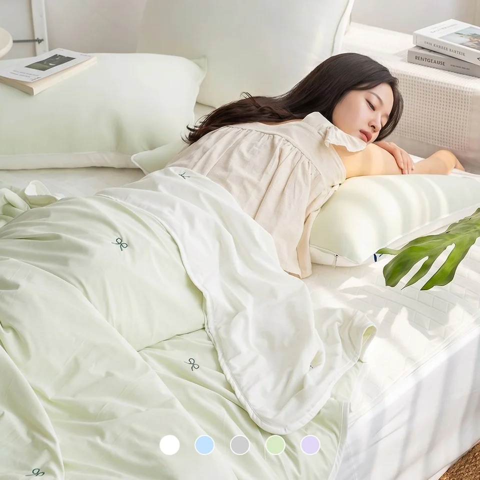 Cool Summer Cooling Comforter - Image 7