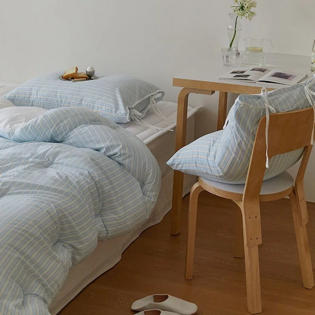 Daily Dream Dust-Free Comforter & Pillow Set - Image 3