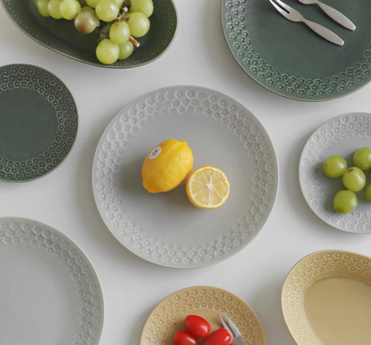 Daisy Rim Ceramic Plate - Image 5