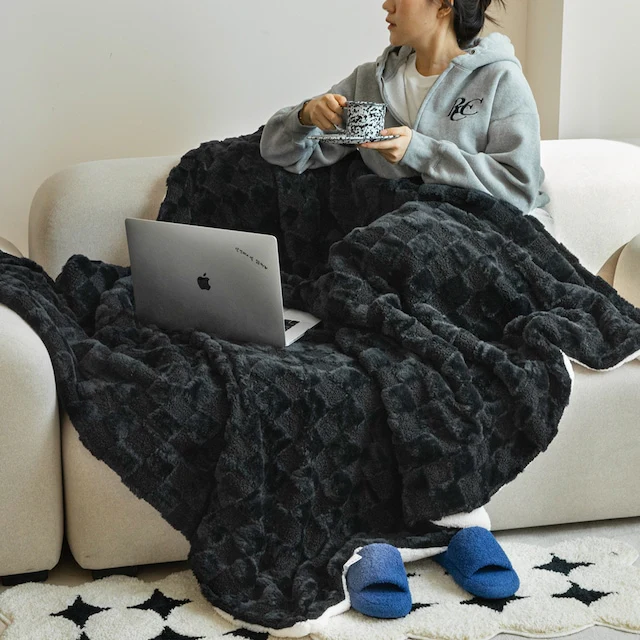 Fluffy Check Winter Blanket - Image 5