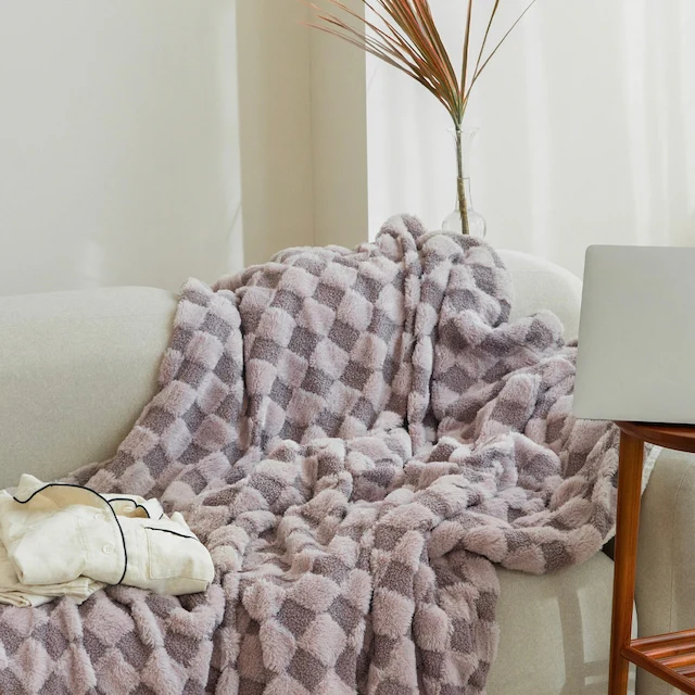Fluffy Check Winter Blanket - Image 9