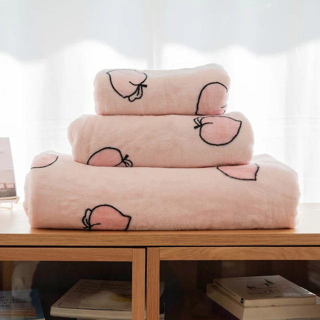 Momozzing Plush Blanket & Comforter - Image 4