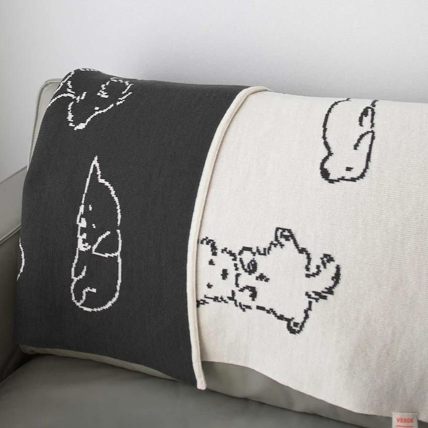 Puppy Reversible Knit Blanket - Image 10