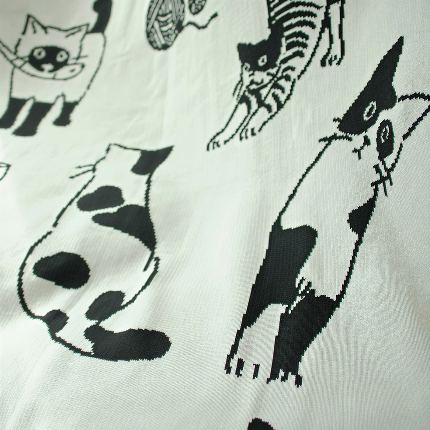 Reversible Cat Knit Blanket - Image 7