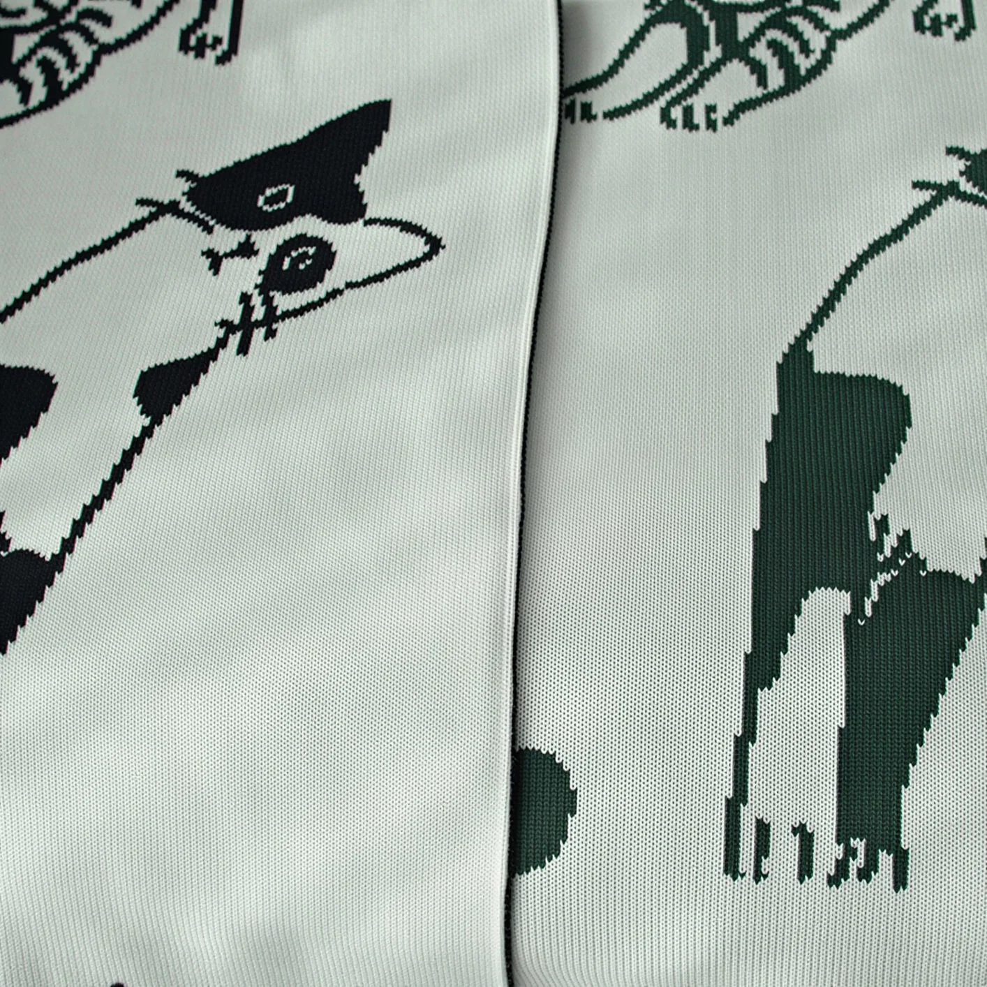 Reversible Cat Knit Blanket - Image 8