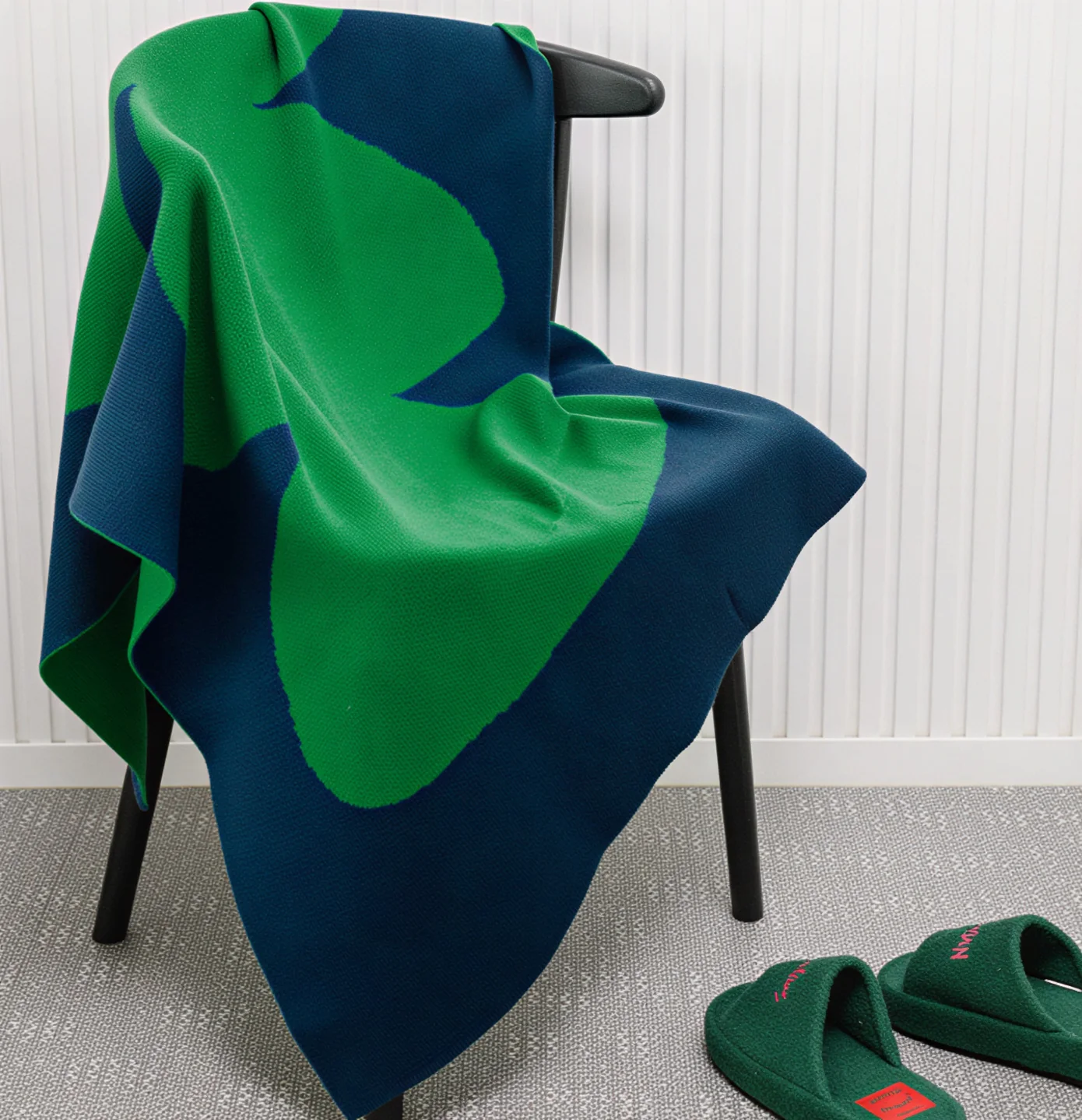 Reversible Knit Throw Blanket - Image 8