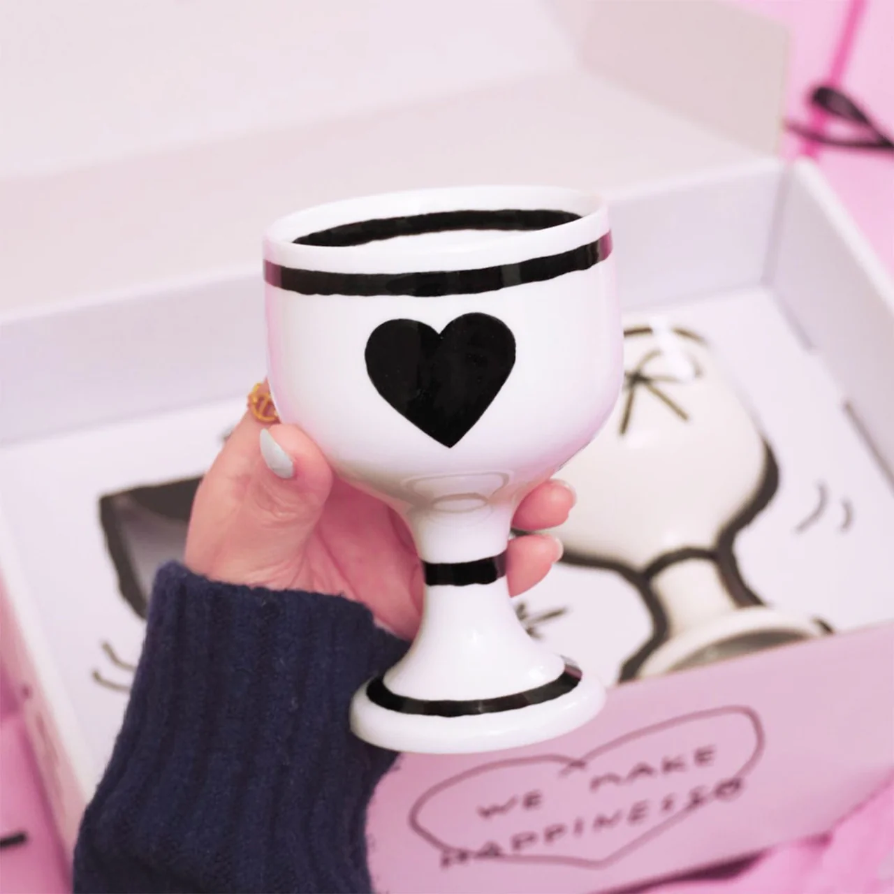 Ribbon & Heart Wine Glass (Set of 2) - Image 6