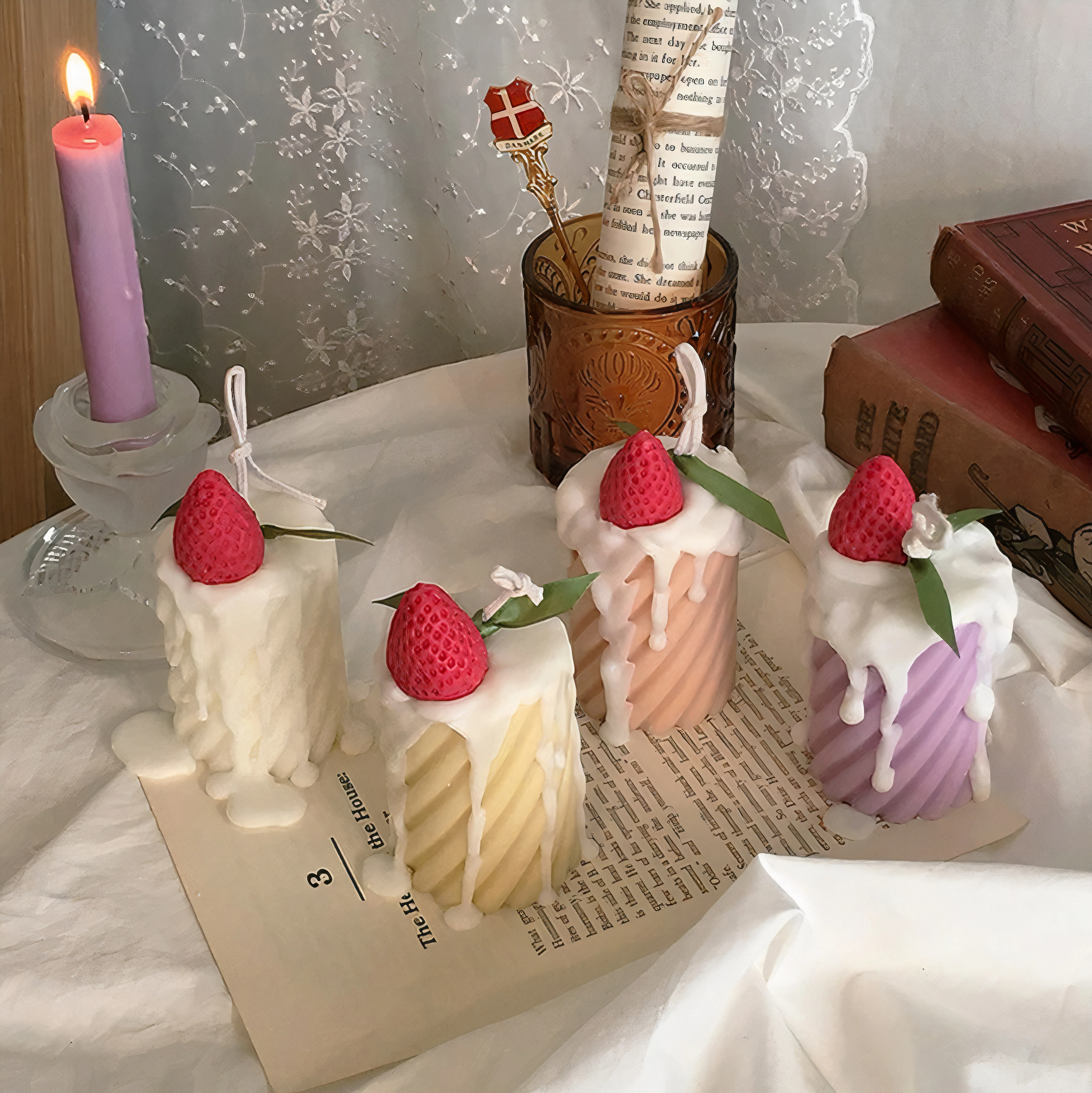 Strawberry Cream Twist Candle (Scented)