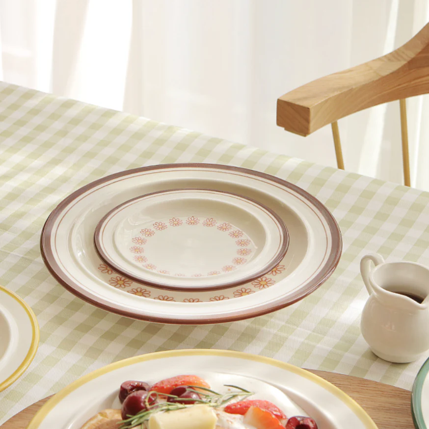 Coucou Retro Charm Dinner Plate - 9" - Image 5