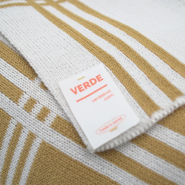 Verde Check Knit Blanket - Image 4
